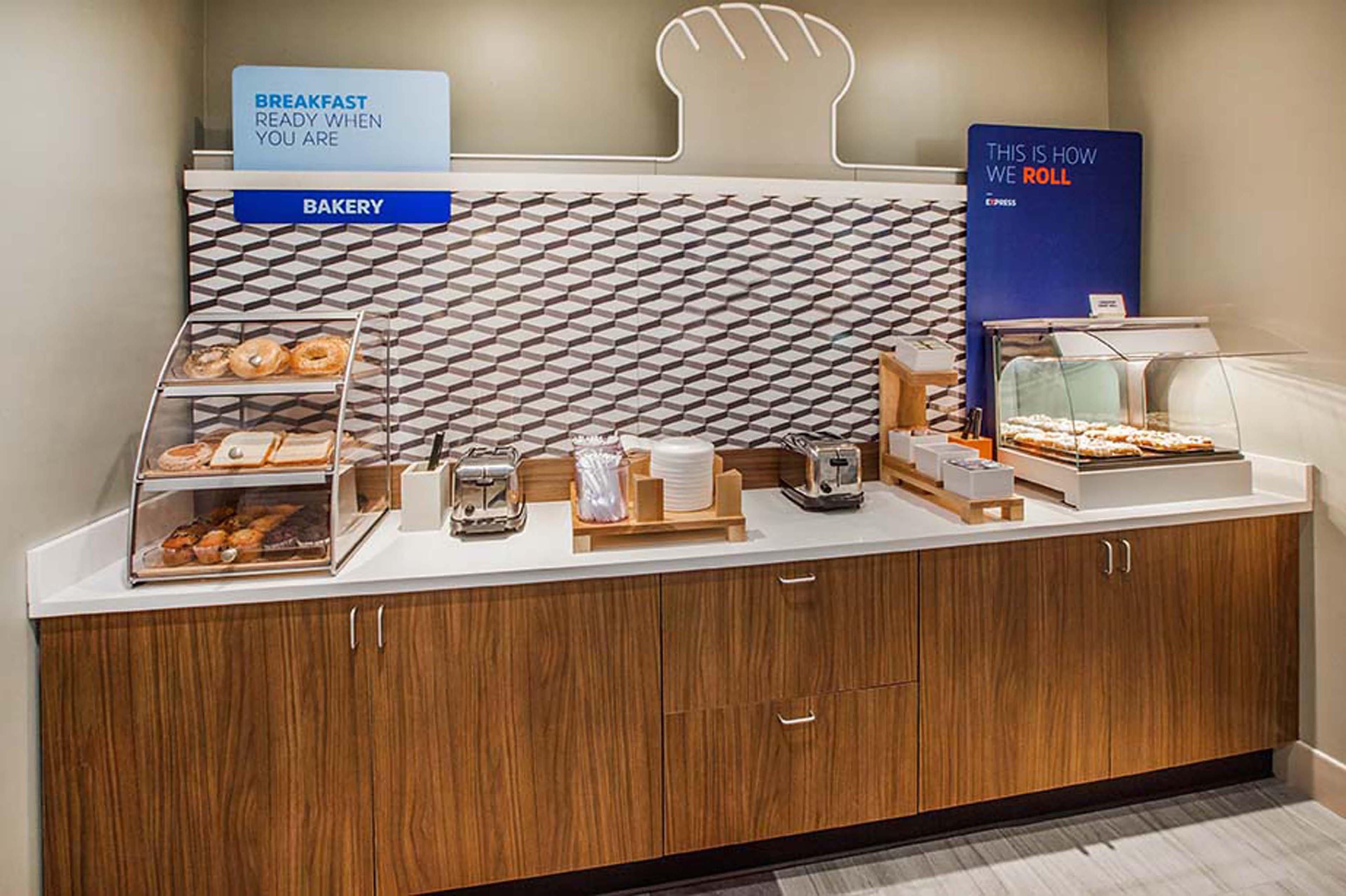 Holiday Inn Express Pittsburgh-Bridgeville By Ihg Exteriér fotografie