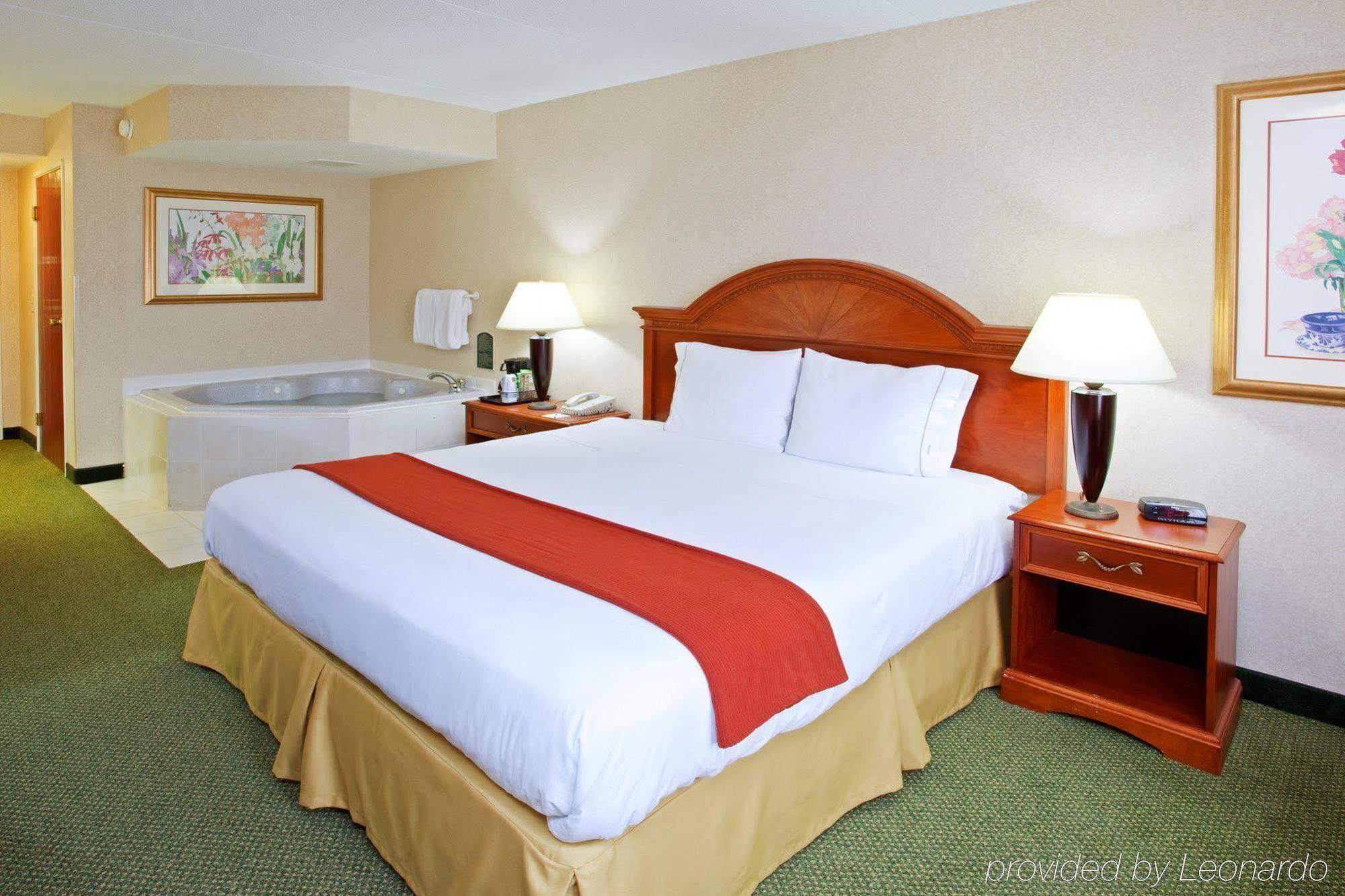 Holiday Inn Express Pittsburgh-Bridgeville By Ihg Pokoj fotografie