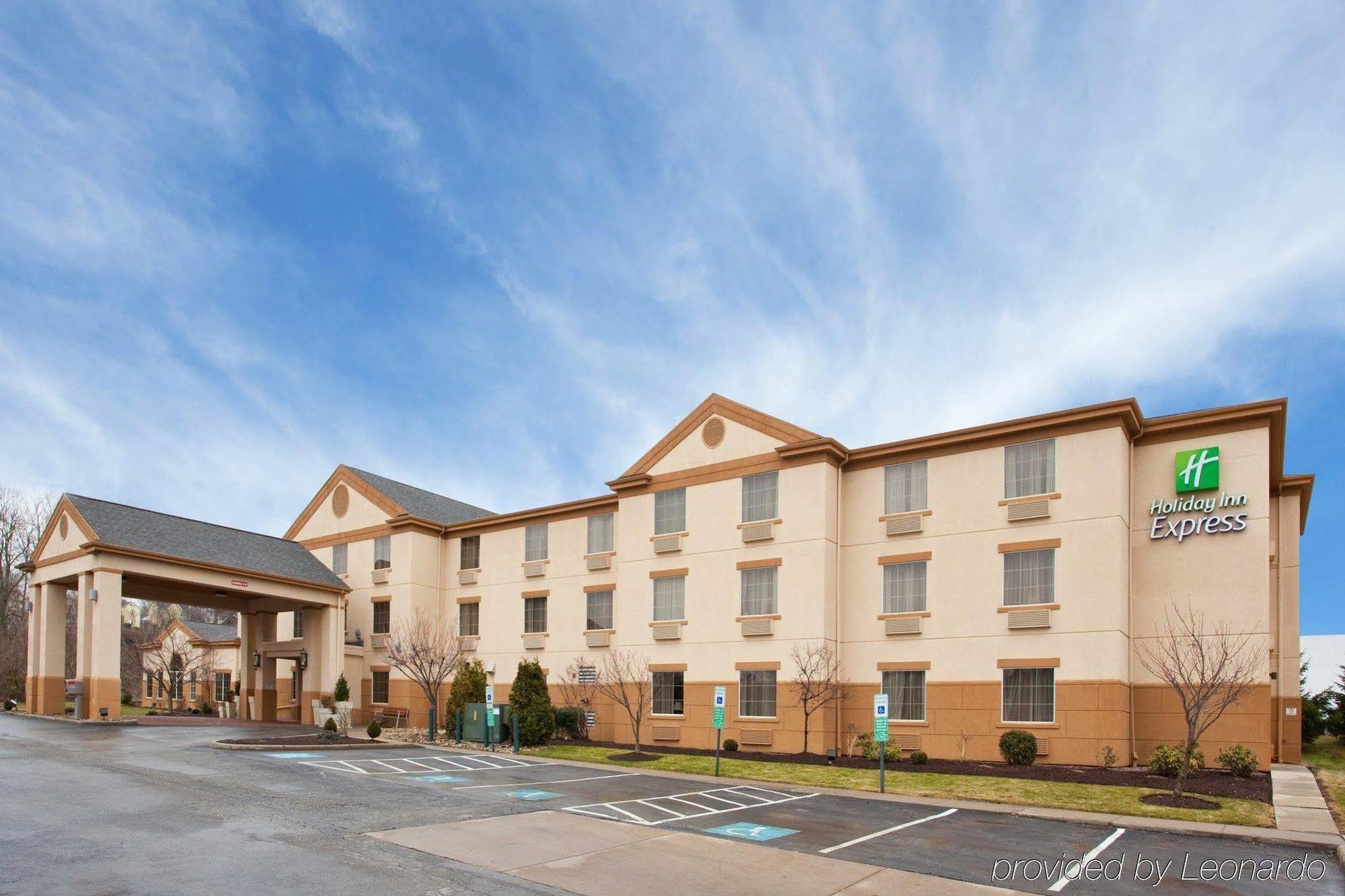 Holiday Inn Express Pittsburgh-Bridgeville By Ihg Exteriér fotografie