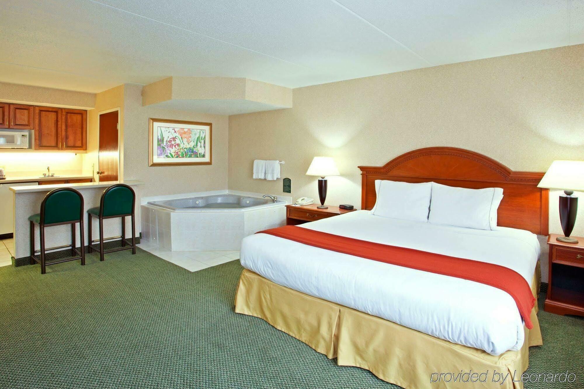 Holiday Inn Express Pittsburgh-Bridgeville By Ihg Exteriér fotografie